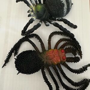 Vintage 1980s Rubber Insects - Set Of 2